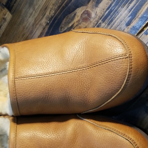 Cabelas leather and genuine shearling mens slippers size 10 like new condition - Picture 9 of 10